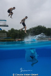 JUMP! 
Having fun in the pool by Claudia Weber-Gebert 